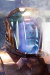 В мае на российские экраны выходит новый фильм Джей Джей Абрамса «Стартрек: Возмездие». На этот раз команде космического корабля «Энтерпрайз» предстоит поймать злодея, способного уничтожить всё человечество. Работа над костюмами для фильма потребовала от известнейшего дизайнера Майкла Каплана (костюмы для фильмов «Миссия невыполнима: Протокол Фантом», «Бурлеск», «Звездный путь» и др.) больше усилий воображения, нежели исследовательской работы. «Это как снимать исторический фильм про эпоху, от которой ничего не осталось, – говорит он. – Собрать костюмы по комиссионкам здесь не выйдет. Все приходилось делать с нуля».
