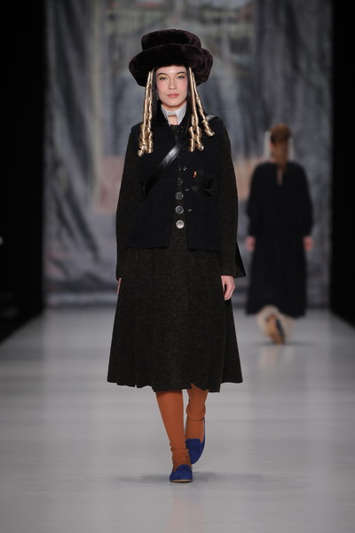 Татьяна Парфенова FW 2013/14 (осень-зима) (40413.MBFWR_.Tatjana.Parfenova.FW_.2013.14.11.jpg)