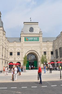 Outlet fashion centre