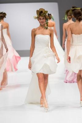 Свадебная коллекция Giovanna Sbiroli SS 2014 (весна-лето) (41696.Giovanna.Sbiroli.Collection.SS_.2014.08.jpg)