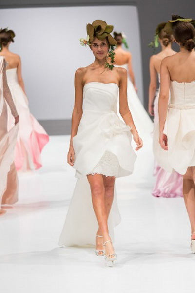 Свадебная коллекция Giovanna Sbiroli SS 2014 (весна-лето) (41696.Giovanna.Sbiroli.Collection.SS_.2014.08.jpg)