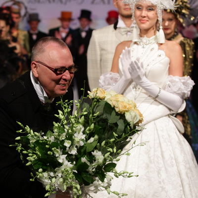 В Доме Моды Slava Zaitsev новый сезон (43243.Opening.New_.Season.Slava_.Zaitsev.2013.s.jpg)