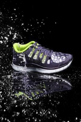 Зимняя беговая коллекция Nike 2013/14 (43789.Winter.Running.Collection.Nike_.2013.14.01.jpg)
