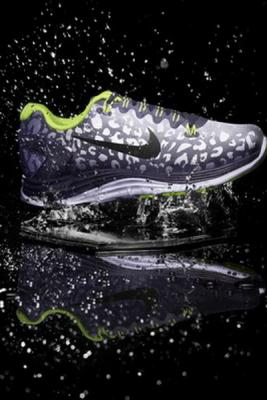 Зимняя беговая коллекция Nike 2013/14 (43789.Winter.Running.Collection.Nike_.2013.14.02.jpg)