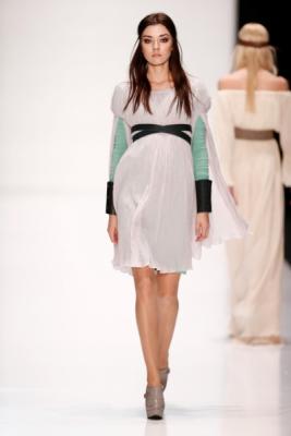 Юлия Купинская SS 2014 (весна-лето) (44844.MBFWR_.Collection.Julia_.Kupinskaya.SS_.2014.15.jpg)