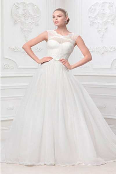 Свадебная коллекция Зака Позена уже в продаже (46339.Truly_.Zac_.Posen_.Debut_.Collection.Davids.Bridal.02.jpg)