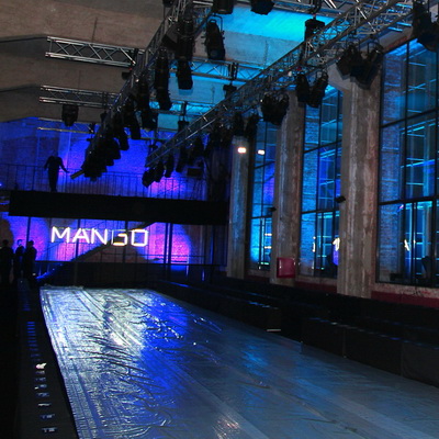 Показ коллекции Mango SS 2014 в Москве (47030.Show_.Moscow.Mango_.New_.Collections.SS_.2014.s.jpg)