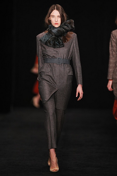 Alena Akhmadullina FW 2014/15 (47540.MBFWR_.Collection.Alena_.Akhmadullina.FW_.2014.2015.02.jpg)