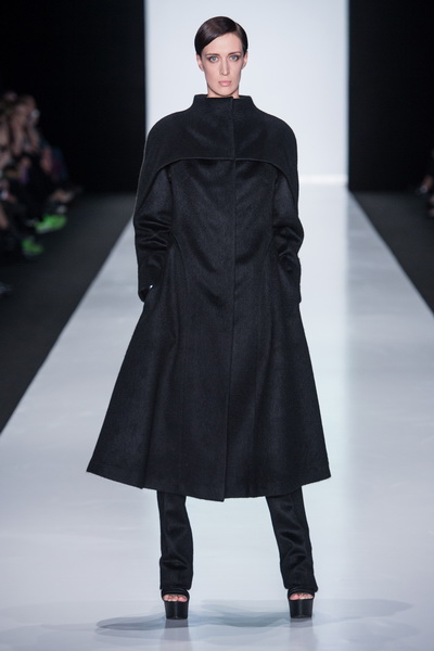 VASSA FW 2014/15 (осень-зима) (47630.MBFWR_.VASSA_.Concept.Collection.The_.Black_.Square.01.jpg)