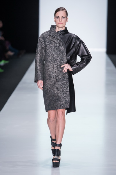 VASSA FW 2014/15 (осень-зима) (47630.MBFWR_.VASSA_.Concept.Collection.The_.Black_.Square.16.jpg)