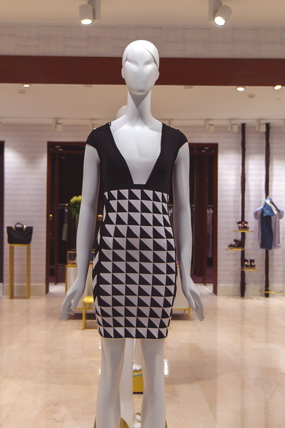  В Москве открылся бутик Pinko  (47823.Opening.New_.Boutique.Pinko_.Moscow.Vremena.Goda_.14.jpg)