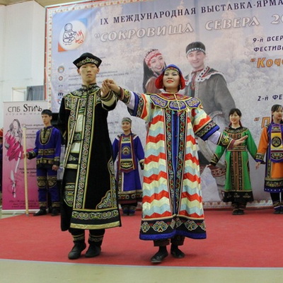 В Москве прошел фестиваль «Полярный стиль-2014» (47935.Ethnic.Fashion.Festival.Polyarniy.Stil_.2014.Moscow.s.jpg)