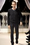 Дизайнер марки Giambattista Valli, которой скоро исполнится 10 лет, сообщил о запуске второй линии. Как стало известно, в сентябре 2014-го года появится еще одна линия одежды под названием Giamba – так, по словам самого Джамбаттисты Валли, его называют друзья. Дебютная коллекция Giamba будет представлена на Неделе моды в Милане.