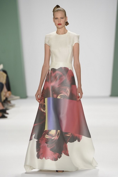 Carolina Herrera SS 2015 (весна-лето) (51027.New_.Collecion.Womans.Clothes.Carolina.Herrera.SS_.2015.05.jpg)