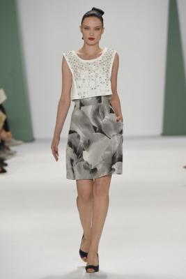 Carolina Herrera SS 2015 (весна-лето) (51027.New_.Collecion.Womans.Clothes.Carolina.Herrera.SS_.2015.19.jpg)