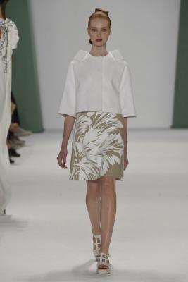 Carolina Herrera SS 2015 (весна-лето) (51027.New_.Collecion.Womans.Clothes.Carolina.Herrera.SS_.2015.21.jpg)