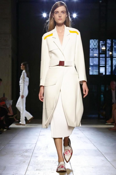 Victoria Beckham SS 2015 (весна-лето) (51189.New_.York_.Show_.Womans.Collection.Victoria.Beckham.SS_.2015.09.jpg)