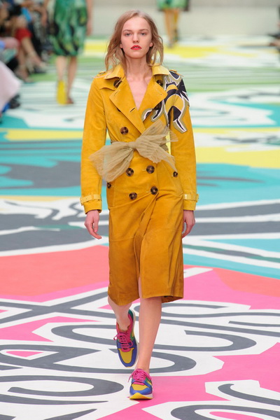 Burberry Prorsum SS 2015 (весна-лето) (51223.London.Fashion.Week_.Womans.Collection.Burberry.Prorsum.SS_.2015.17.jpg)