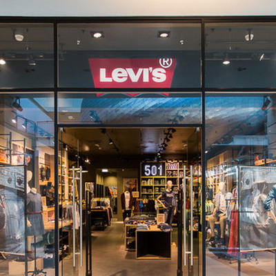 Levi’s отпразднует открытие новых магазинов (51340.Brand_.Levis_.Anons_.Opening.New_.Shops_.Moscow.Metropolis.Atrium.s.jpg)