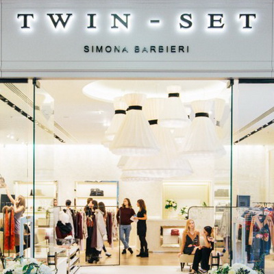 В Москве открылся бутик Twin-Set Simona Barbieri (51826.Opened.Third_.Shop_.Italian.Brand_.Twin_.Set_.Simona.Barbieri.s.jpg)