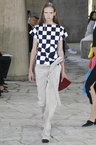 Loewe SS 2015 (весна-лето) (51856.New_.Collection.Loewe_.SS_.2015.Paris_.Fashion.Week_.09.jpg)