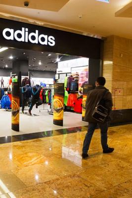 Годовые продажи Adidas в России превысят $1 миллиард (52992.Annual.Sales_.Adidas.In_.Russia.Exceed.One_.Billion.Dollars.b.jpg)