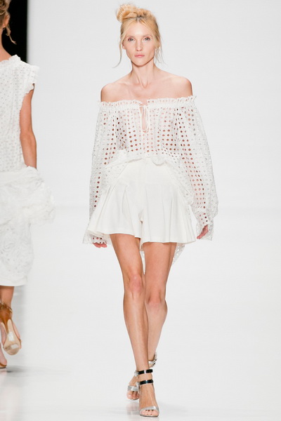 Ester Abner SS 2015 (весна-лето) (52998.MBFWR_.New_.Womans.Collection.Ester_.Abner_.SS_.2015.05.jpg)