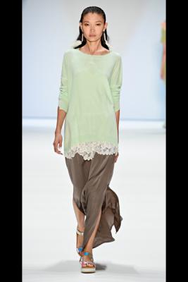 Marc Cain SS 2015 (весна-лето) (53827.New_.Womans.Clothes.Collection.Marc_.Cain_.SS_.2015.23.jpg)