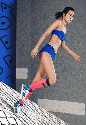 Новая спортивная линия Adidas StellaSport (54483.New_.Youth_.Line_.Clothes.Adidas.Stella.Sport_.2015.04.jpg)
