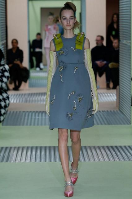 Prada FW 2015/16 (осень-зима) (56062.New_.Womans.Clothes.Collection.Prada_.FW_.2015.03.jpg)