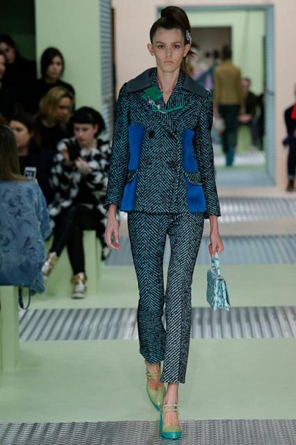 Prada FW 2015/16 (осень-зима) (56062.New_.Womans.Clothes.Collection.Prada_.FW_.2015.08.jpg)