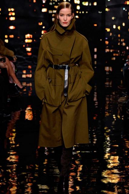 Donna Karan FW 2015/16 (осень-зима) (56160.Womans.Clothes.Collection.Donna_.Karan_.FW_.2015.19.jpg)