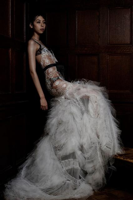 Провокационная коллекция Vera Wang 2015  (57158.New_.Provocation.Bridal.Collection.Vera_.Wang_.2015.05.jpg)