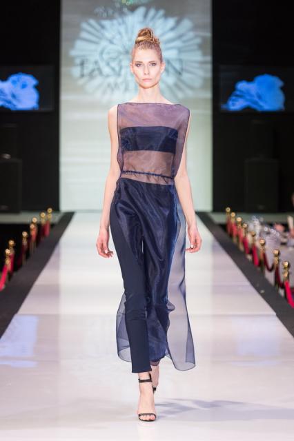 Alena Nega FW 2015/16 (осень-зима) (57859.Estet_.Fashion.Week_.Womans.Collection.Alena_.Nega_.FW_.2015.11.jpg)