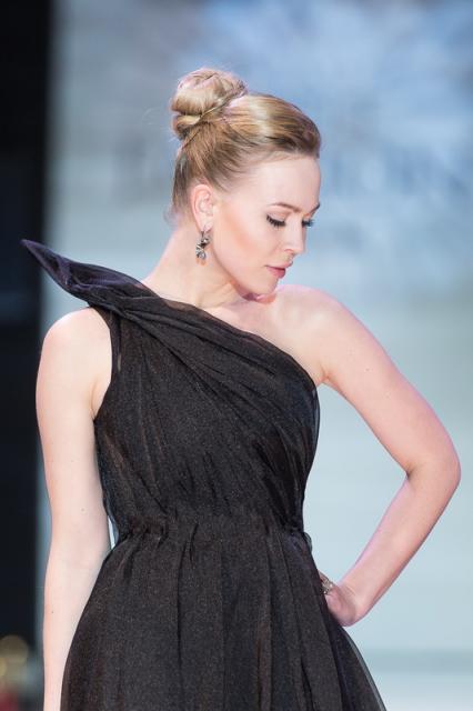 Alena Nega FW 2015/16 (осень-зима) (57859.Estet_.Fashion.Week_.Womans.Collection.Alena_.Nega_.FW_.2015.15.jpg)