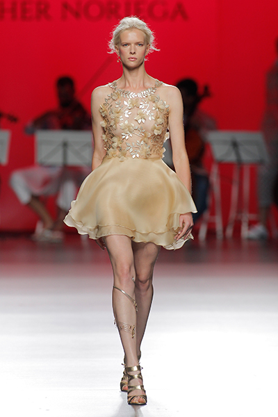 Esther Noriega SS 2016 (весна-лето) (60253.esther.noriega.b9.jpg)