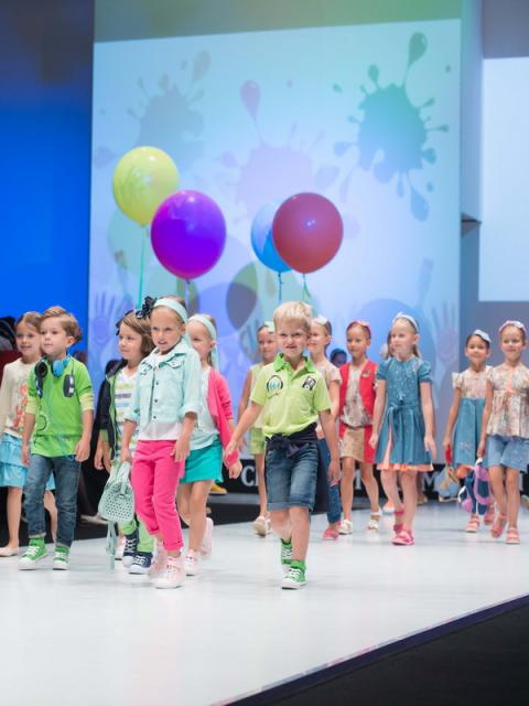 Детская мода на Collection Première Moscow (60467.Detskaya.Moda_.Collection.Premiere.Moscow.CPM_.Kids_.b.jpg)