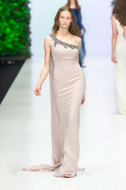 Tarik Ediz SS 2016 (весна-лето) (61297.Mercedes.Benz_.Fashion.Week_.Russia.Kollekciya.Tarik_.Ediz_.SS_.2016.18.jpg)