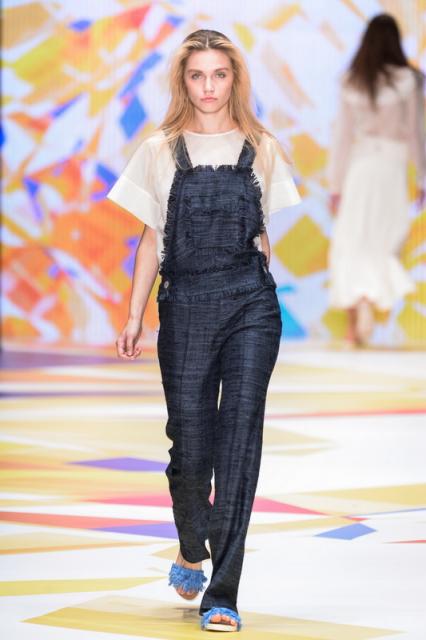 Laroom SS 2016 (весна-лето)  (61470.Mercedes.Benz_.Fashion.Week_.Kollekciya.Laroom.SS_.2016.03.jpg)