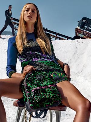 Новая рекламная кампания Versace (62250.Novaya.Reklamnaya.Kampaniya.Versace.SS_.2015.04.jpg)