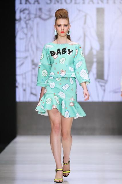 Vika Smolyanitskaya SS 2016 (весна-лето) (62305.Mercedes.Benz_.Fashion.Week_.Russia.Vika_.Smolyanitskaya.SS_.2016.08.jpg)