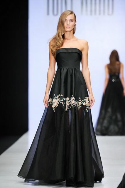 Tony Ward SS 2016 (весна-лето) (62419.Mercedes.Benz_.Fashion.Week_.Russia.Tony_.Ward_.SS_.2016.12.jpg)