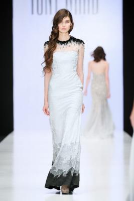 Tony Ward SS 2016 (весна-лето) (62419.Mercedes.Benz_.Fashion.Week_.Russia.Tony_.Ward_.SS_.2016.b.jpg)