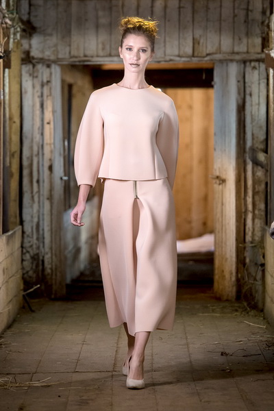 Jana Nedzvetskaya AW 2016/17 (осень-зима) (64992.Sostoyalsya.Pokaz_.Dizaynera.Jana_.Nedzvetskaya.AW_.2016.05.jpg)