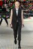 Показ Dior Homme SS 2017 (весна-лето) (67205.Pokaz_.Myjskoy.Kollekcii.Doma_.Modi_..Dior_.Homme_.SS_.2017.10.jpg)