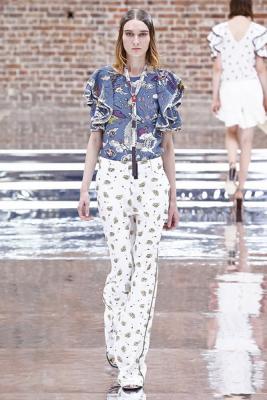 Dorothee Schumacher SS 2017 (весна-лето) (67231.Pokaz_.V.Berline.Kollekcii.Dorothee.Schumacher.SS_.2017.25.jpg)