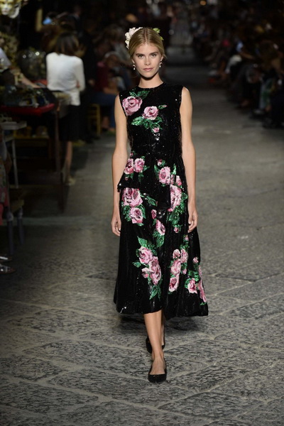 Dolce&Gabbana Alta Moda AW 2016/17 (осень-зима) (67718.Yubileiniy.Pokaz_.Jenskoy.Kollekcii.Dolce_.Gabbana.Alta_.Moda_.AW_.2016.2