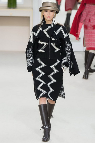 Chanel AW 2016/17 (осень-зима) (67957.Novaya.Jenskaya.Kollekciya.Chanel.AW_.2016.13.jpg)