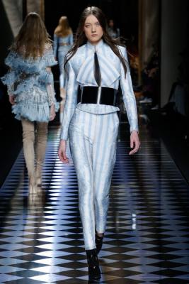 Balmain AW 2016/17 (осень-зима) (68100.Novaya.Jenskaya.Kollekciya.Brenda.Balmain.AW_.2016.16.jpg)