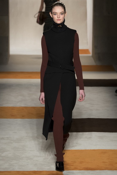 Victoria Beckham AW 2016/17 (осень-зима) (68204.Novaya.Kollekciya.Brenda.Victoria.Beckham.AW_.2016.13.jpg)